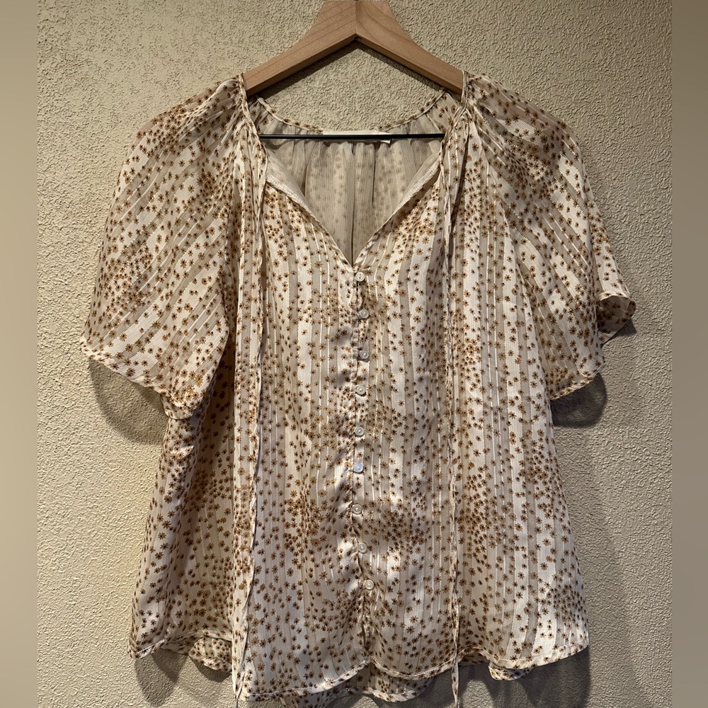 Lush tie neck floral top